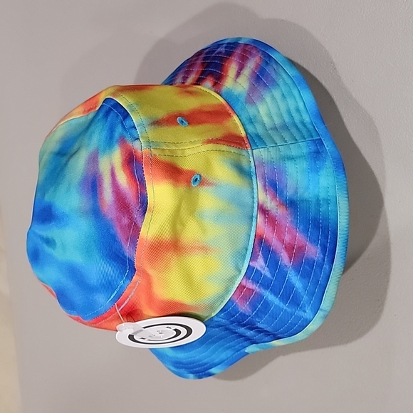 Neff Other - NWT Unisex Neff Bucket hat